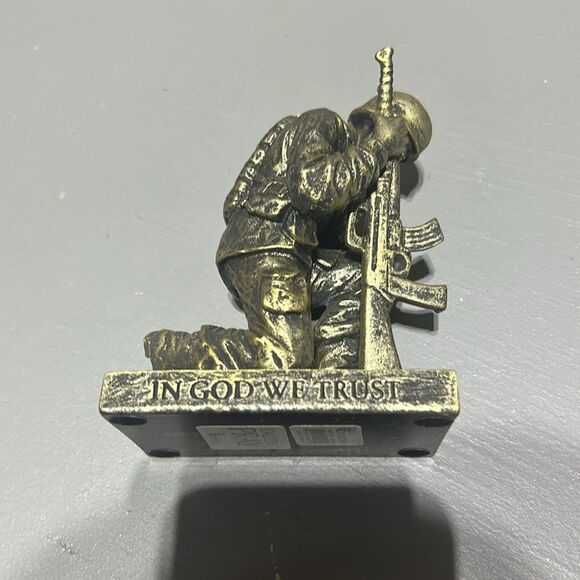 Soldier Decorative Figure - Picture 4 of 7